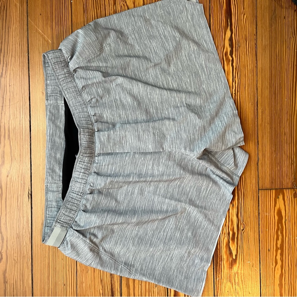 COPY - Lululemon Mens Athletic Shorts 6” Like new!! (Size Large)